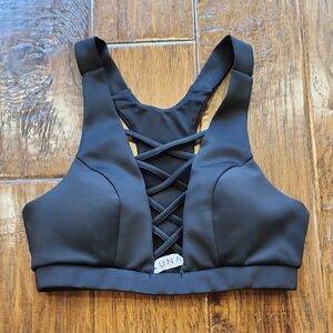Black Crisscross Women's Sports Bra